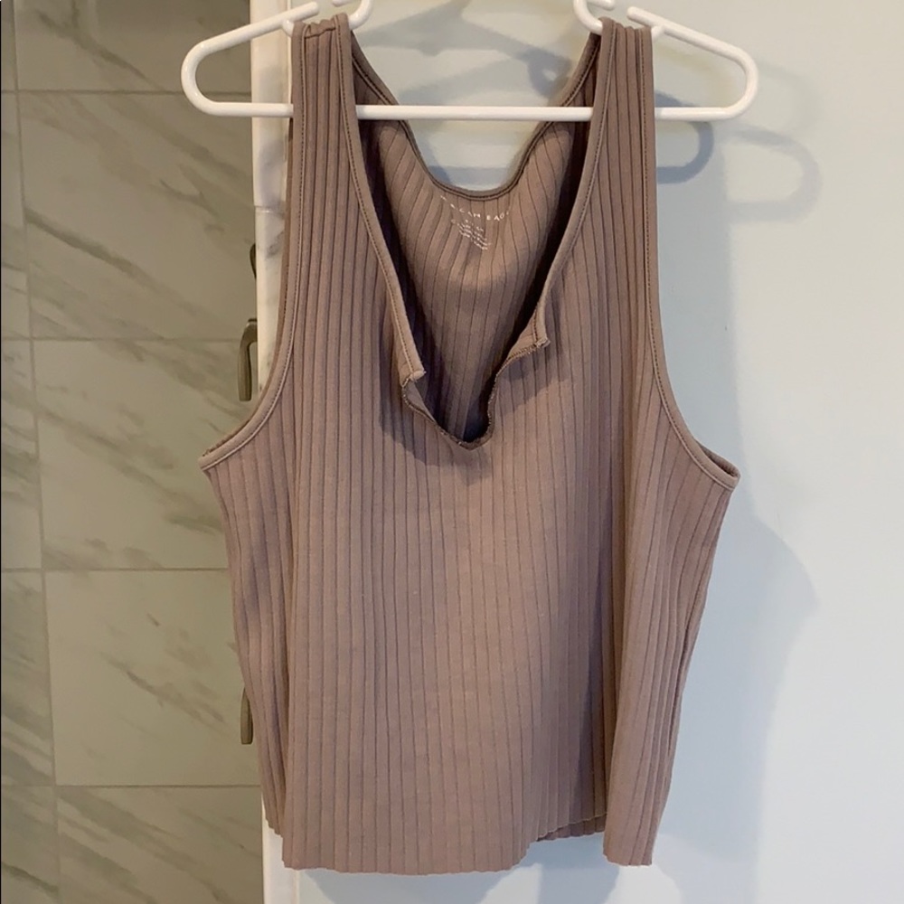 Textured tank